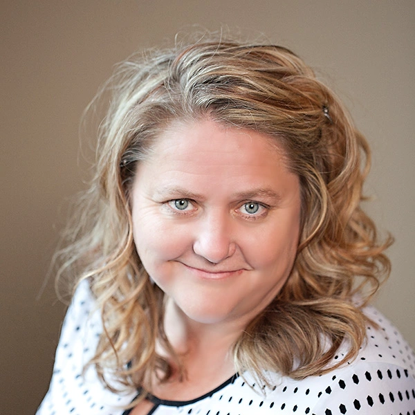 Amy-Smyer-River-Park-office-ut-title-guarantee