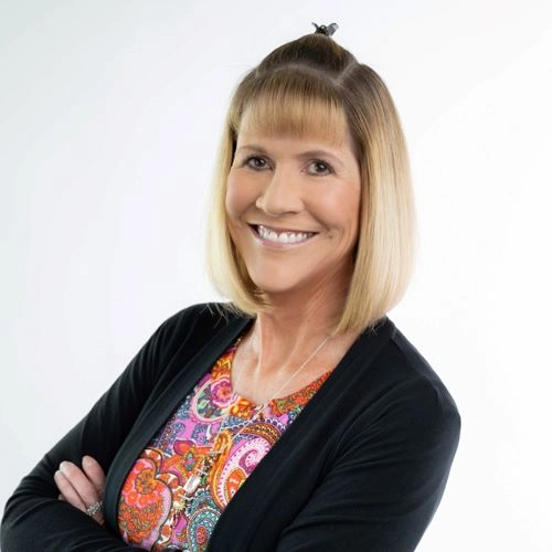 Michelle-Holt-fort-union-office-ut-title-guarantee